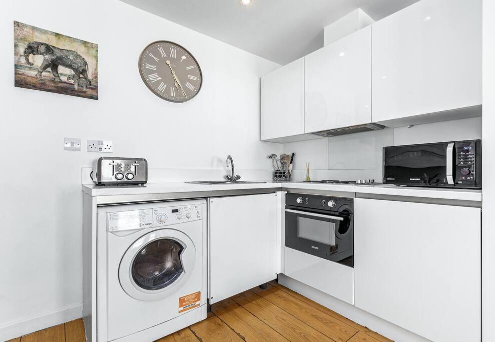 Piccadilly Haven, Flat In London Vr12 Londres Exterior foto