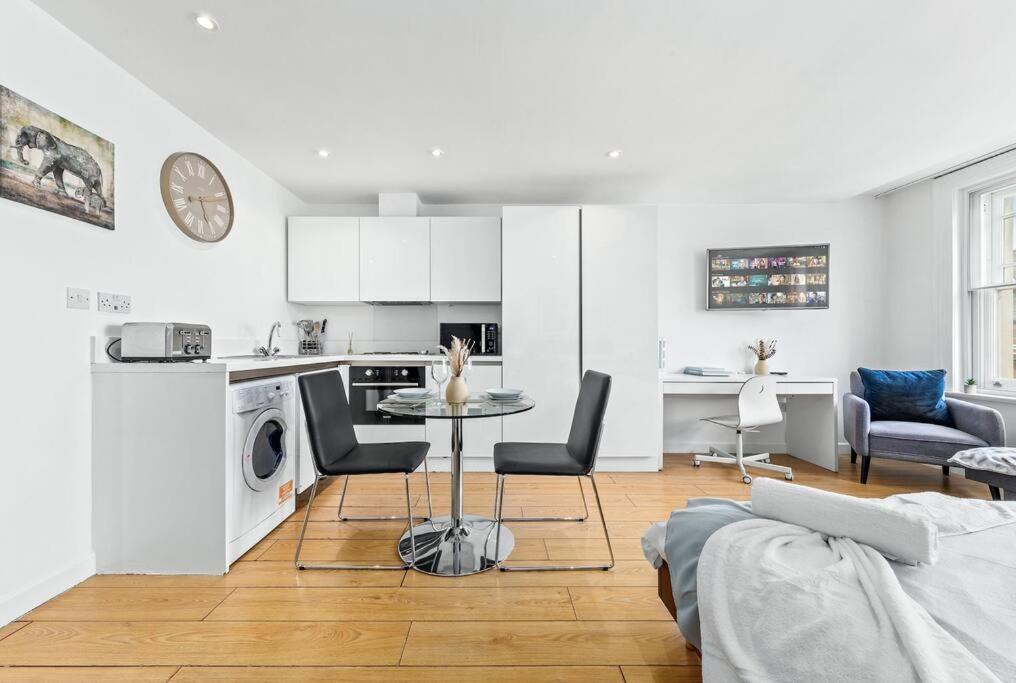 Piccadilly Haven, Flat In London Vr12 Londres Exterior foto